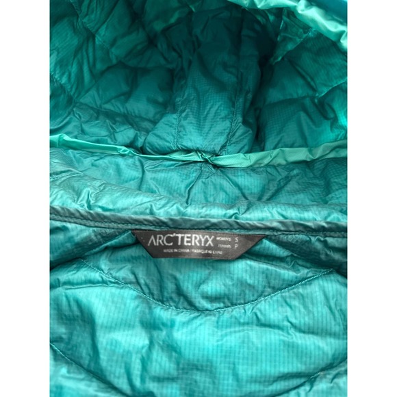 Arc'teryx Women's Puffer Jacket - Picture 4 of 9